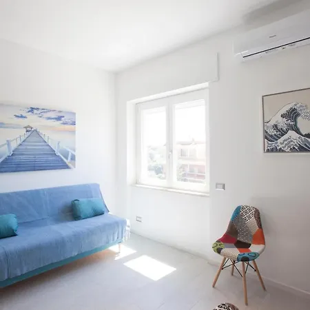 Surf And Windsurfer House *