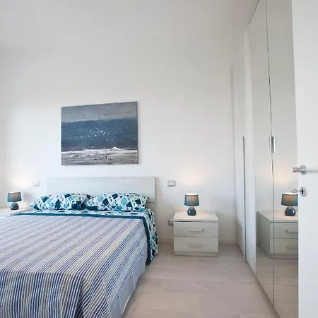 Surf And Windsurfer House
