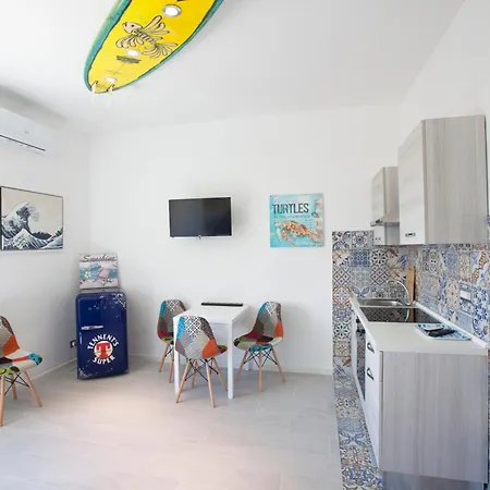 Surf And Windsurfer House Άντζιο