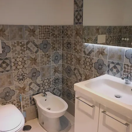 Surf And Windsurfer House Άντζιο
