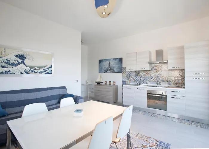 Surf And Windsurfer House Daire Anzio