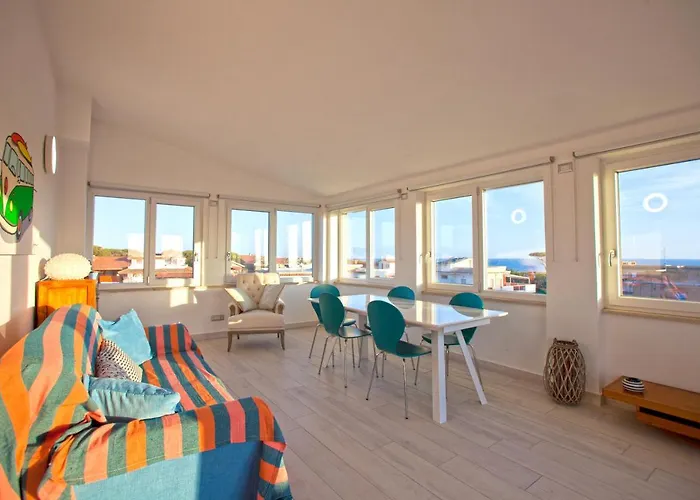 Daire Surf And Windsurfer House