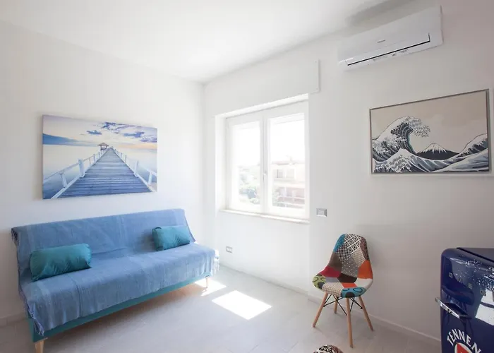 Surf And Windsurfer House *