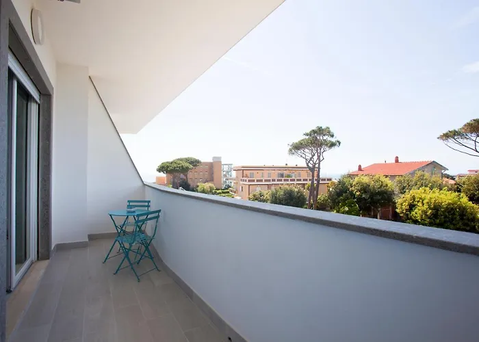 Daire Surf And Windsurfer House