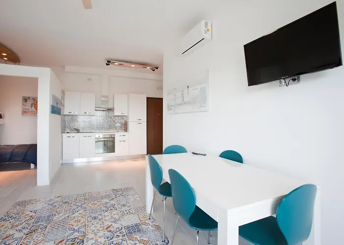 Daire Surf And Windsurfer House