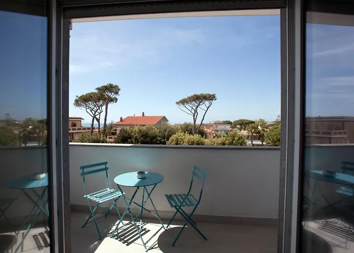 Surf And Windsurfer House Anzio