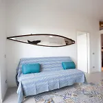 Surf And Windsurfer House *