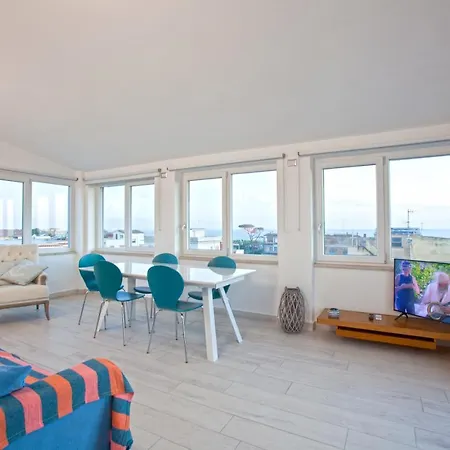 Apartment Surf And Windsurfer House