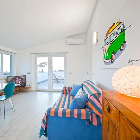 Apartment Surf And Windsurfer House