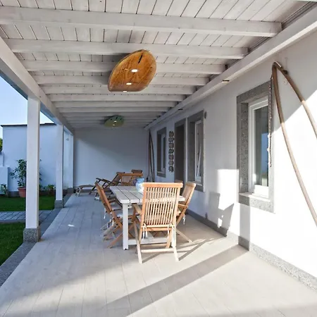 Surf And Windsurfer House *