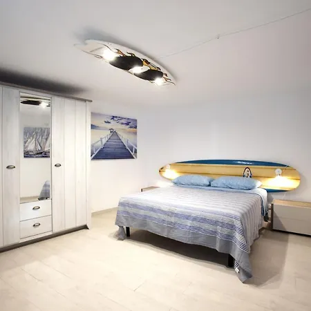 Surf And Windsurfer House Apartment